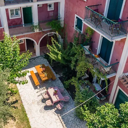 Appartement Liofyto *