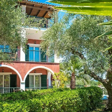 Appartement Liofyto *